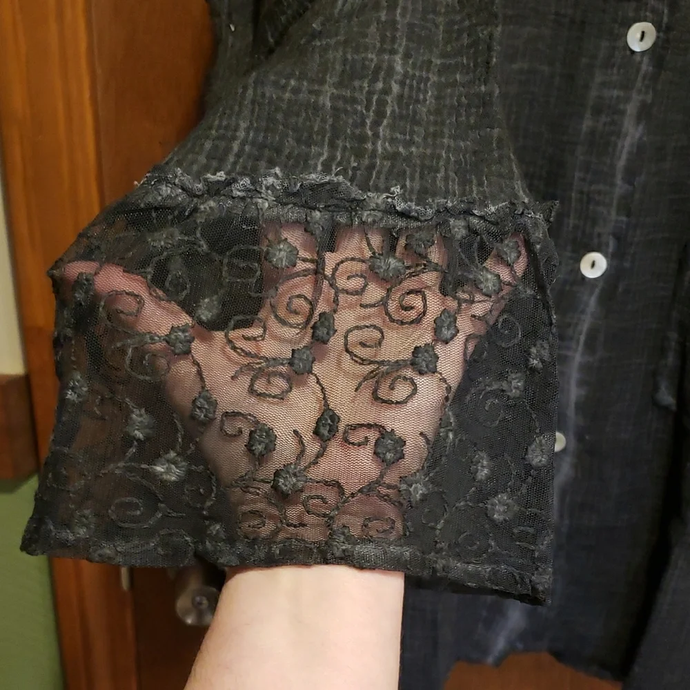 Jaded Gypsy Elysia Weekend  Button-Front Gauze & Lace Shacket in Mineral Black - Picture 4 of 10